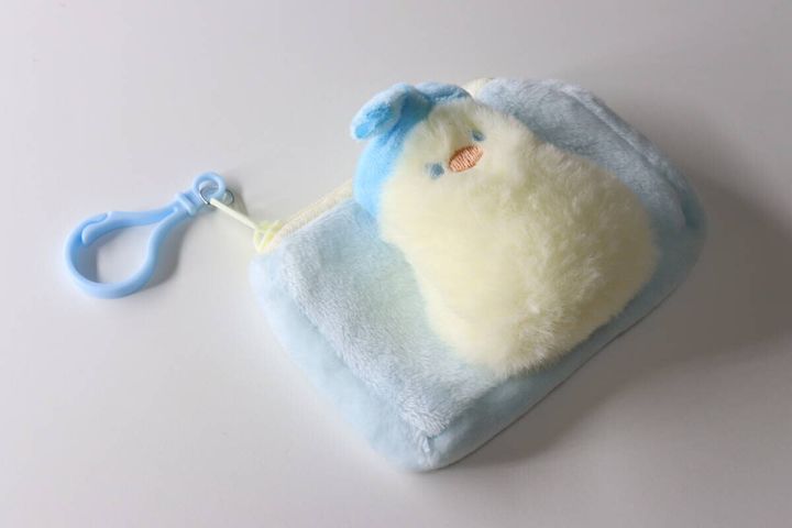 ダイソーの四角ポーチ（ひよこ）のビジュアル