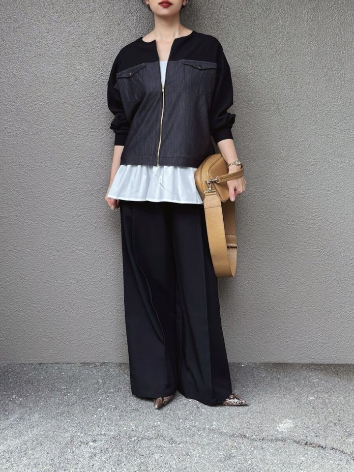 黒ワイドパンツコーデ1