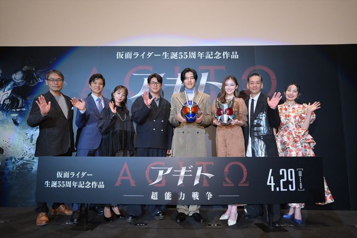 『アギトー超能力戦争ー』完成披露舞台あいさつにて （C）2026「劇場版アギト」製作委員会 （C）石森プロ・東映 width=