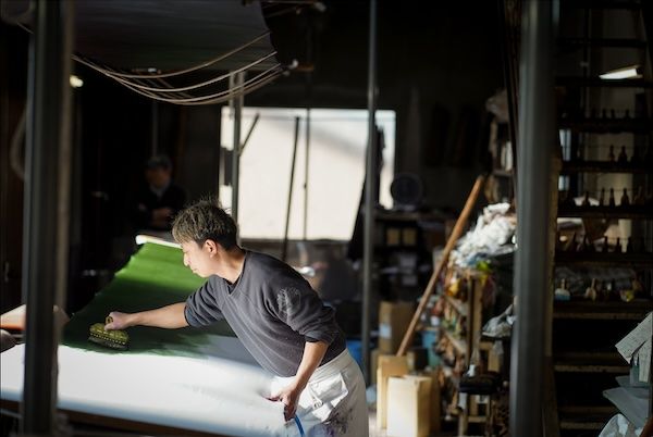 京都の暖簾や幕の老舗・加藤健旗店が“あずま袋”をモチーフにした万能トートバッグ発売