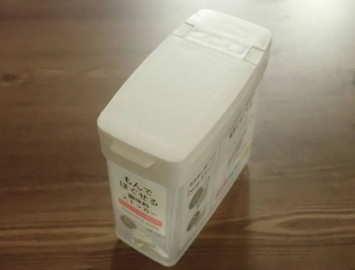 DAISO(ダイソー)：揉んでほぐせる調味料ストッカー