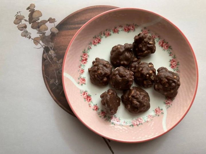 DAISO(ダイソー)：大一製菓 クランチチョコレート 46g