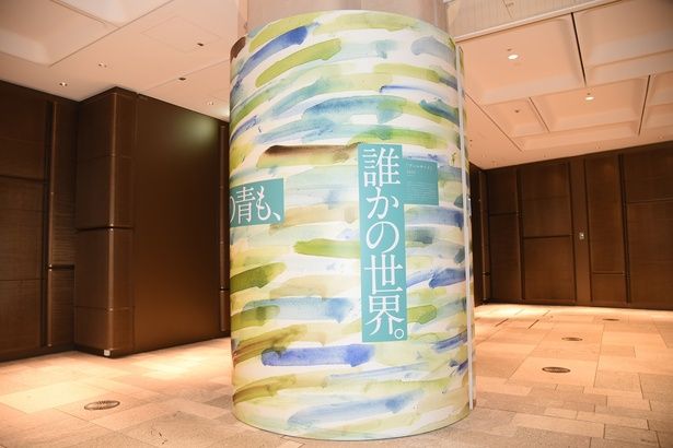 《プールサイド》SATO(ボストン) 撮影：ソムタム田井