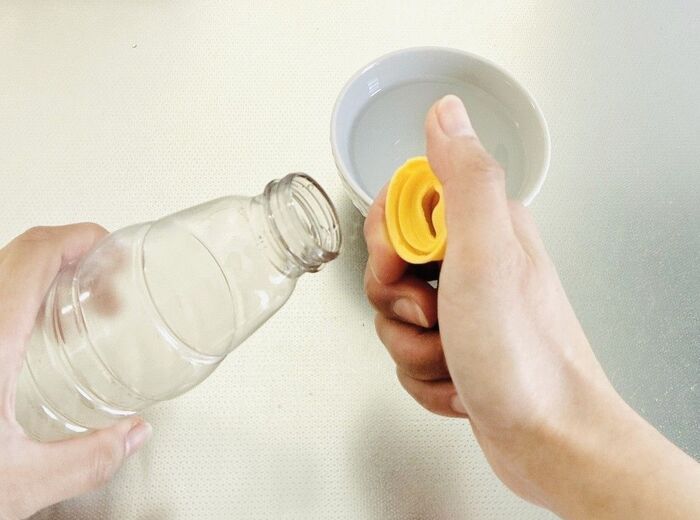 『フタ』がブチっとちぎれた調味料ボトル、そのまま捨てるの待って！こうすれば簡単に取り外せます♪