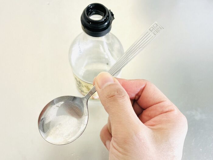 『フタ』がブチっとちぎれた調味料ボトル、そのまま捨てるの待って！こうすれば簡単に取り外せます♪