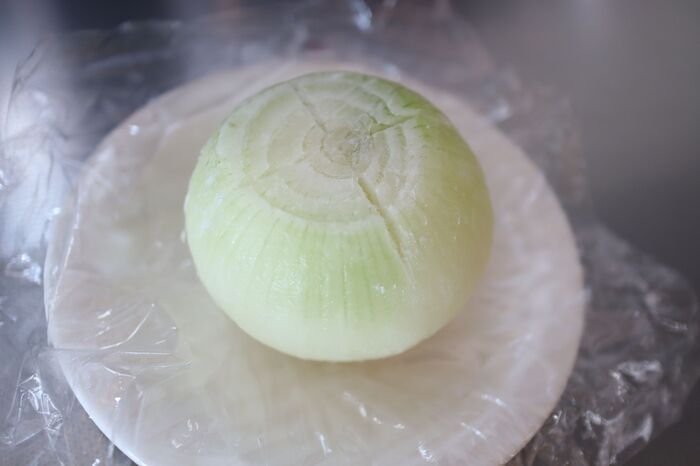 『たまねぎ』は丸ごと冷凍も大正解♡大量ゲットも安心！おいしく保存するコツとは？