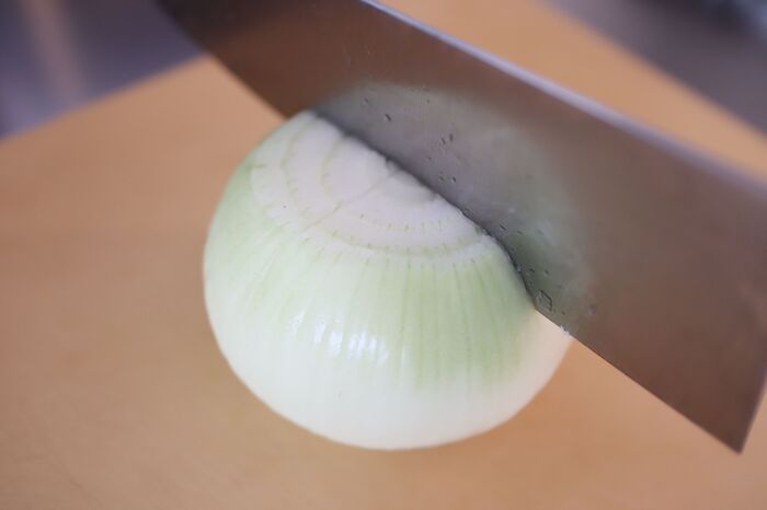 『たまねぎ』は丸ごと冷凍も大正解♡大量ゲットも安心！おいしく保存するコツとは？