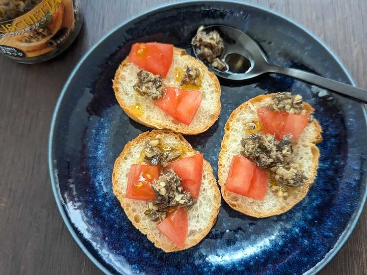 カルディコーヒーファーム ブルスケッタ ザク切りオリーブ ブラック 使用例