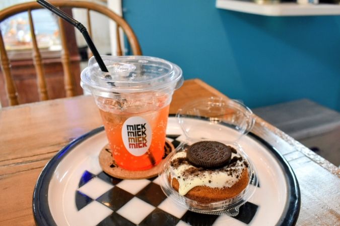 ドーナツとソーダ