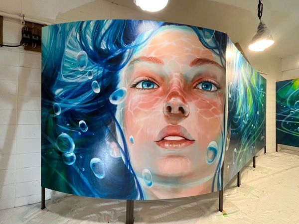 【東京都品川区】「サウナメッツァ大井町トラックス」に壁画が登場！壁画アーティストOVER ALLsが制作