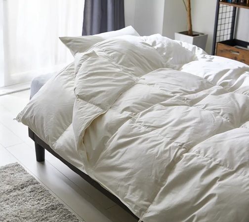 【長野県大町市】ヴィラ「Lakeside villa SUI HAKUBA」の客室に、昭和西川の羽毛ふとんと枕を採用