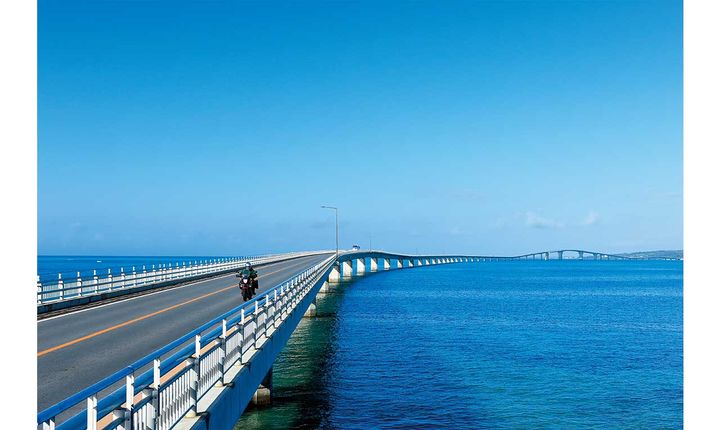 【保存版】一度は愛車で行きたい「日本の離島」5選｜フェリーで渡る非日常のバイク旅