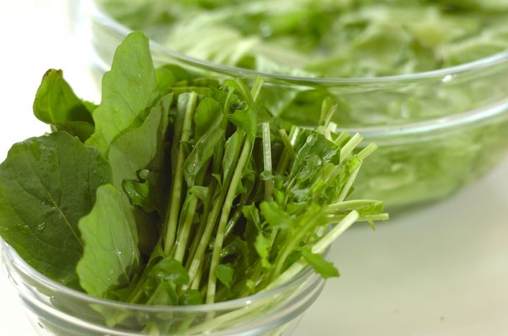 ルッコラのサラダの下準備1