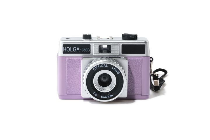 持っているだけで気分が上がるポップなトイカメラ。