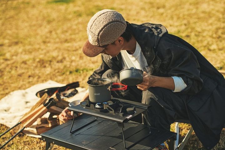 コールマンのソロキャンプでおススメ！フラットテーブル/60（ブラック）とデュアルガスバーナーストーブ