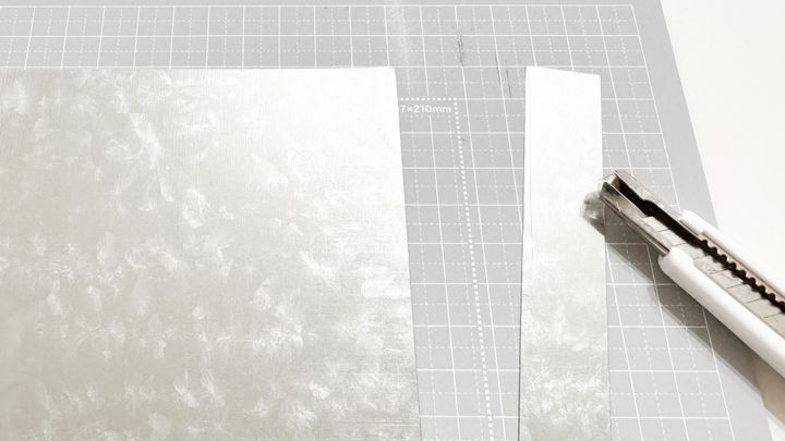 【100均】スチールプレートでDIYが楽しくなる♪カットできるかも検証