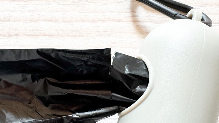 【100均】レジ袋・ポリ袋収納おすすめ8選！たたまなくてOKなものも紹介