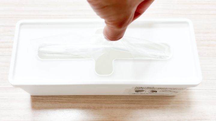 【100均】レジ袋・ポリ袋収納おすすめ8選！たたまなくてOKなものも紹介