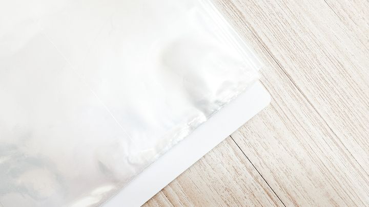 【100均】レジ袋・ポリ袋収納おすすめ8選！たたまなくてOKなものも紹介