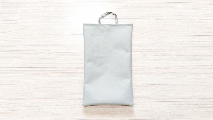 【100均】レジ袋・ポリ袋収納おすすめ8選！たたまなくてOKなものも紹介