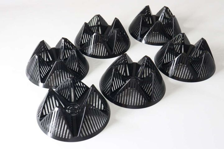 ダイソーの鉢底ネット8cm6個入