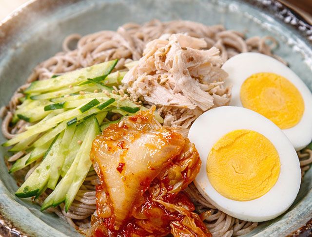 韓国気分™ヤンニョム・チャムソース x 蕎麦で作るマッククス