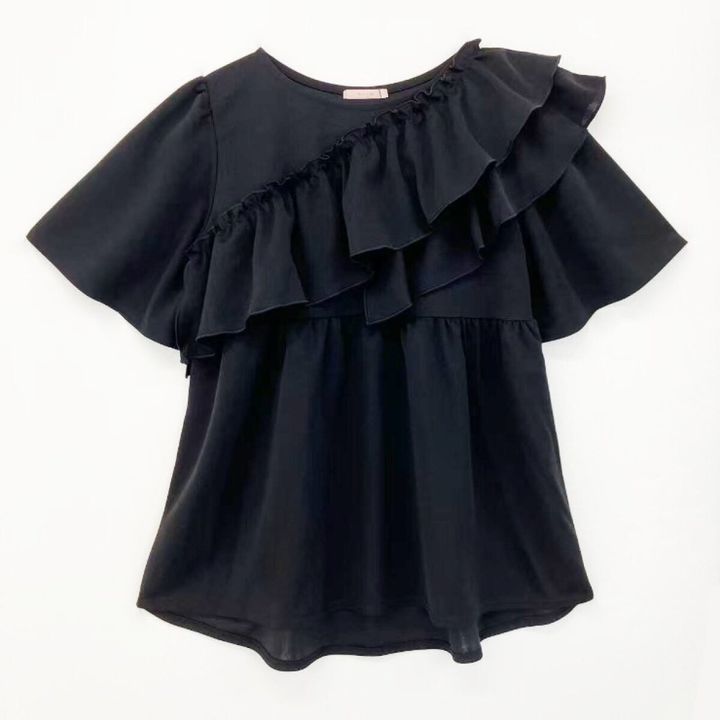 しまむらのフリルTシャツ（ao）