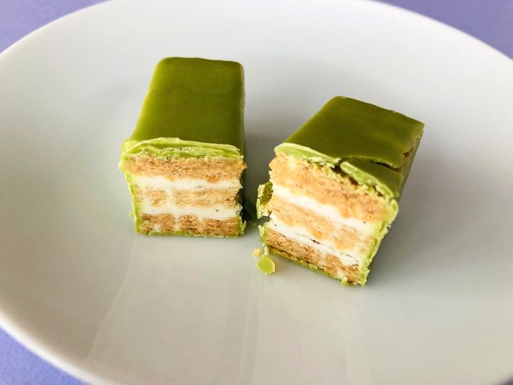 塩味と甘さのメリハリが魅力？お茶菓子にピッタリ！【セブン】「宇治抹茶ミルフィーユ」