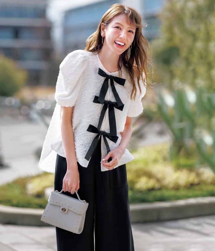 美香 リボンブラウス パンツ コーデ
