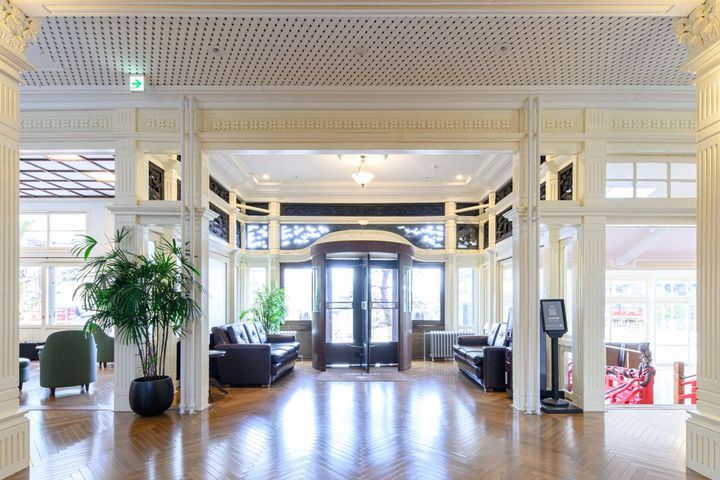 白を基調としたノスタルジックな空間