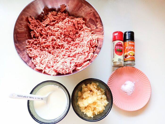 パン粉はもう買いません！ハンバーグ作りに使える「パン粉の代わり」4つを検証。意外な1位に驚いた！！