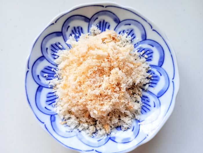 パン粉はもう買いません！ハンバーグ作りに使える「パン粉の代わり」4つを検証。意外な1位に驚いた！！