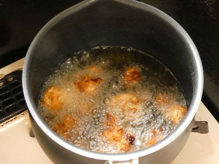 ごはんがモリモリ食べられる！「鶏肉とじゃが芋のカリカリ揚げ」