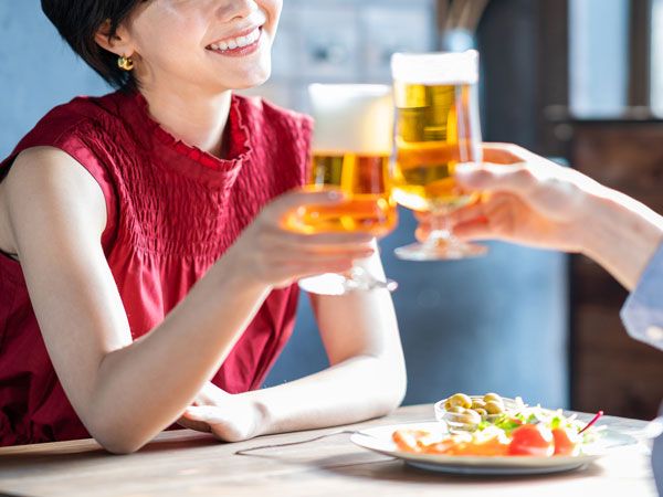 元気づけながら…二人の距離は徐々に近づいていった