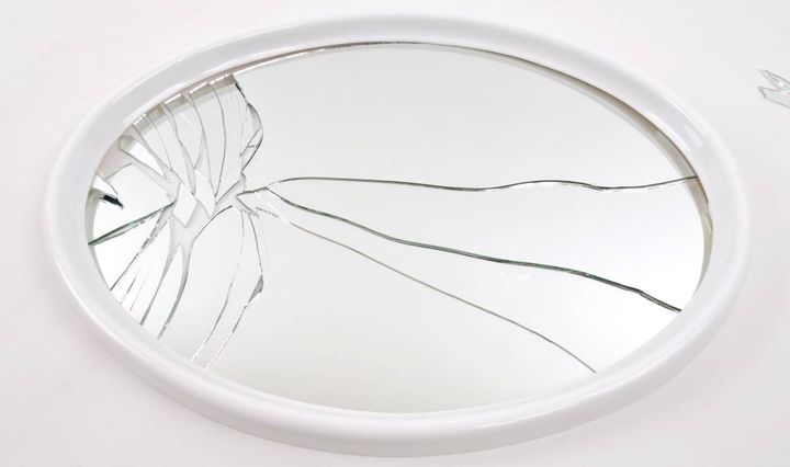 南東 人気運 下がる 鏡 割れた