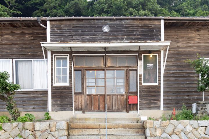 香川県・佐柳島「ネコノシマホステル」宿泊レポート