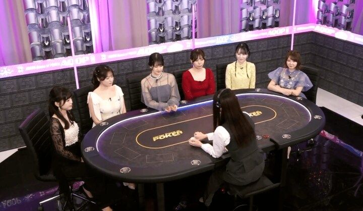 【映像】「顔面偏差値高すぎ」ポーカー美女たちの豪華絢爛なドレス姿