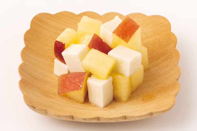 あと一品どうしよう？ 時間もない（涙）ピンチの時に便利な副菜「りんごチーズ」【最新号からちょっと見せ】の画像1