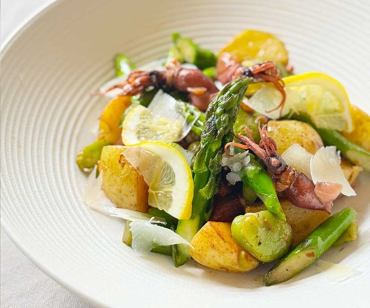 たっぷり春野菜とホタルイカのペペロンチーノ