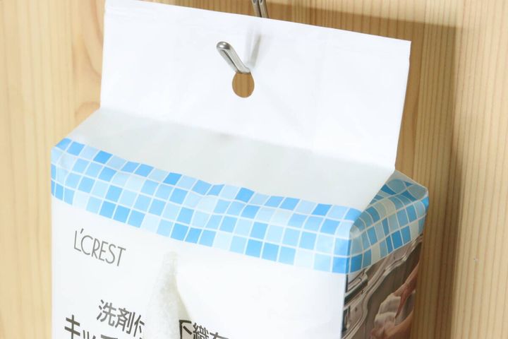L’CREST（ルクレスト） 洗剤付き不織布キッチンダスター 50枚入り 吊るし穴