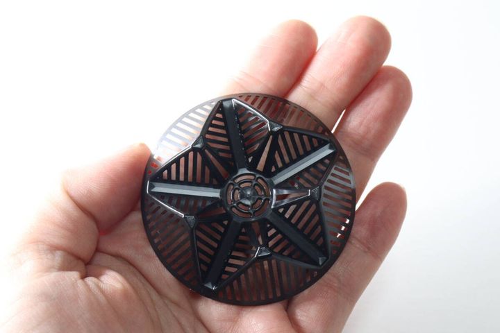 ダイソーの鉢底ネット6cmのサイズ