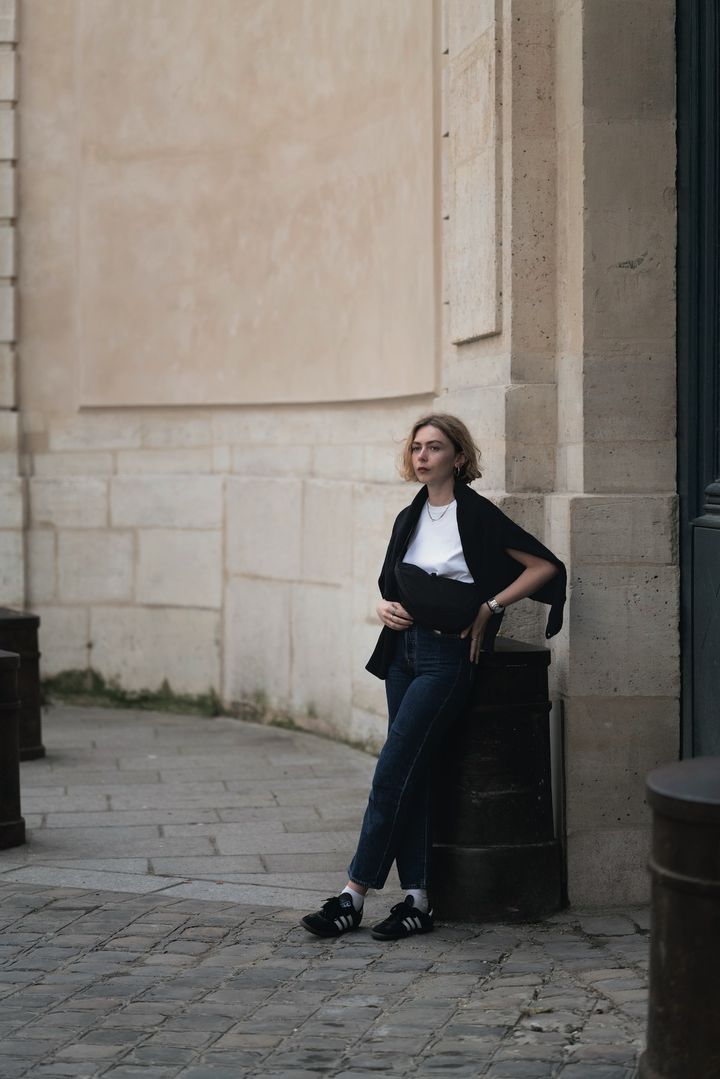 汗ばむ日も増えてきた！ 暖かい春の日にピッタリなカジュアルモノトーンコーデ