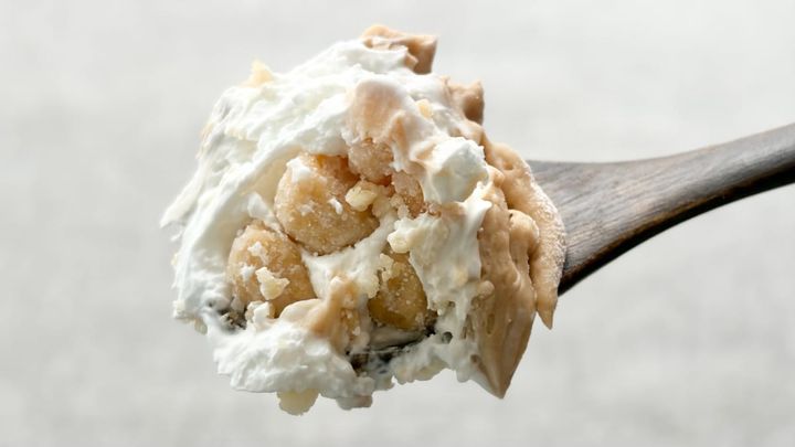 ザクザク感がアクセント！【ファミマ】植物生まれのカップスイーツが復活