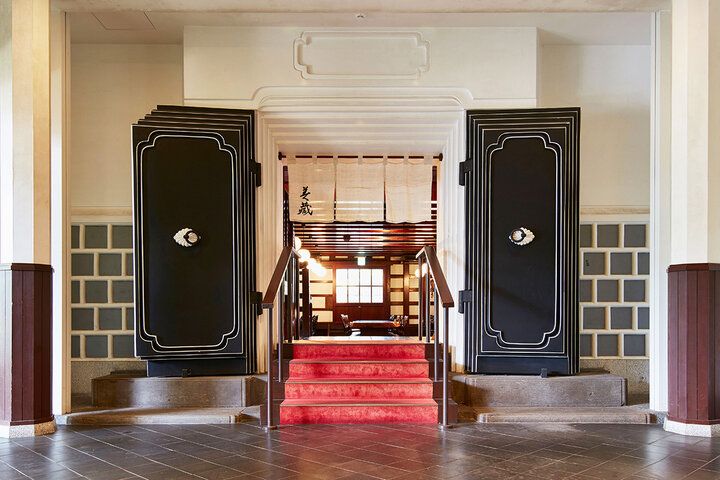 江戸時代の蔵で時を味わう♪ ノスタルジックに浸る小田原の隠れ家で蕎麦ランチを「そばと板わさ 美藏」