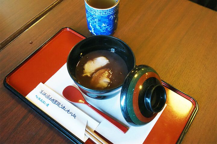 江戸時代の蔵で時を味わう♪ ノスタルジックに浸る小田原の隠れ家で蕎麦ランチを「そばと板わさ 美藏」