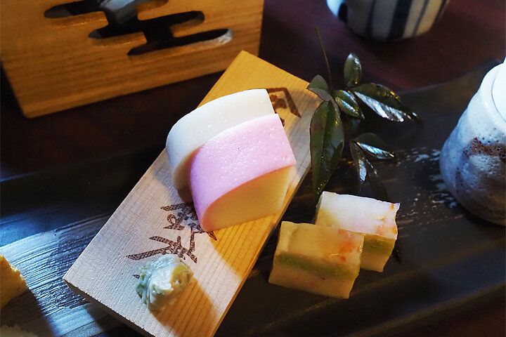 江戸時代の蔵で時を味わう♪ ノスタルジックに浸る小田原の隠れ家で蕎麦ランチを「そばと板わさ 美藏」