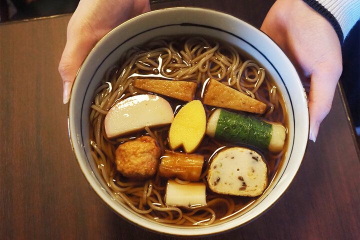 江戸時代の蔵で時を味わう♪ ノスタルジックに浸る小田原の隠れ家で蕎麦ランチを「そばと板わさ 美藏」