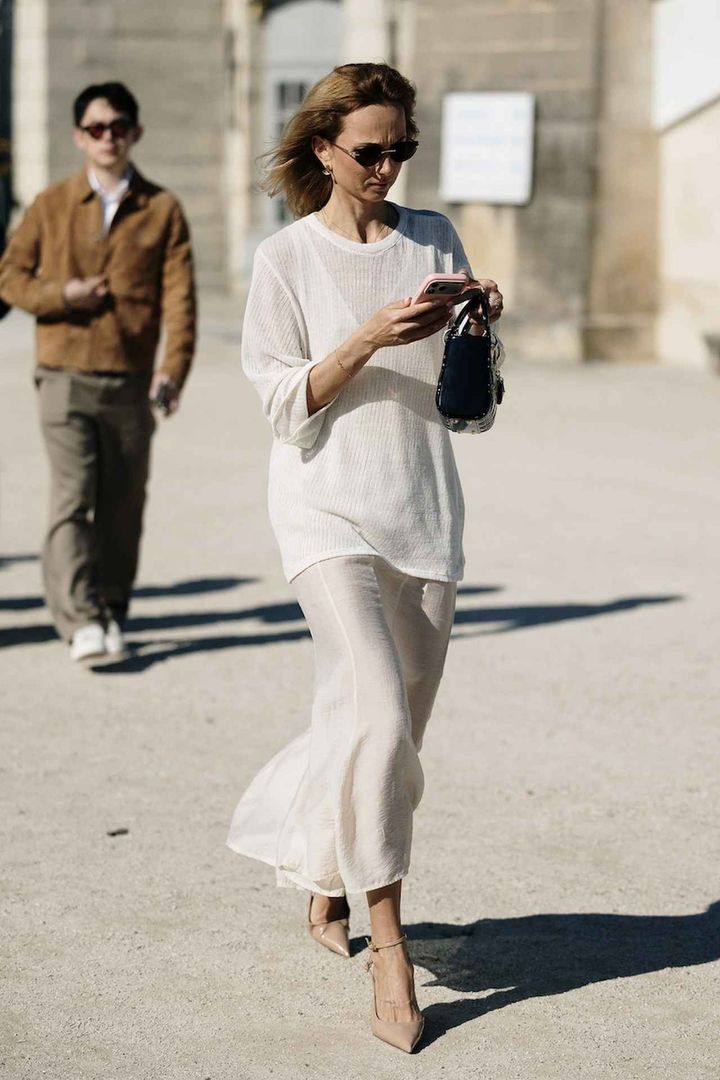 画像: 透け素材で軽快さを倍増