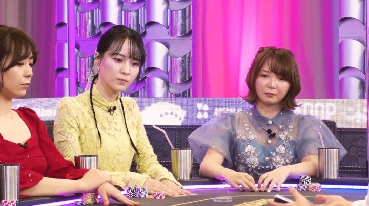 【映像】美女の揺さぶりを完全スルー“鉄仮面”リアクション