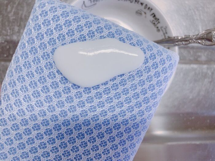 カップのコーヒー汚れを瞬殺！手早くラク〜に落とすベストな方法を検証してみた。